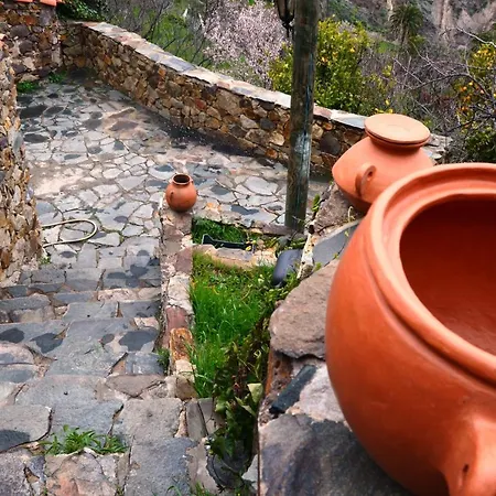 Country house - Laendliches Haus, Pepita La De Flores *